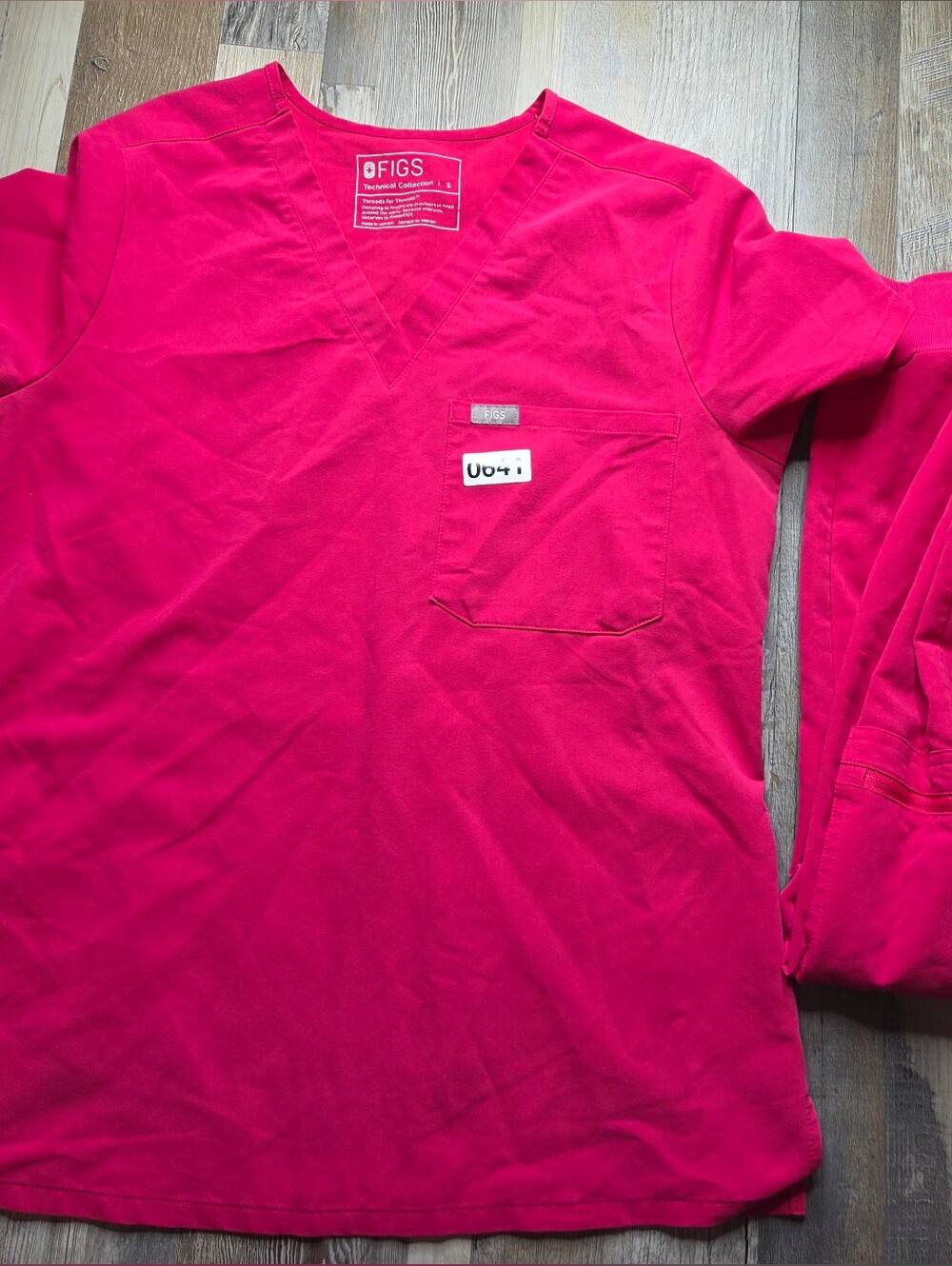 FIGS Scrubs Set Small Magenta Pink Caterina Top & Zamora Joggers